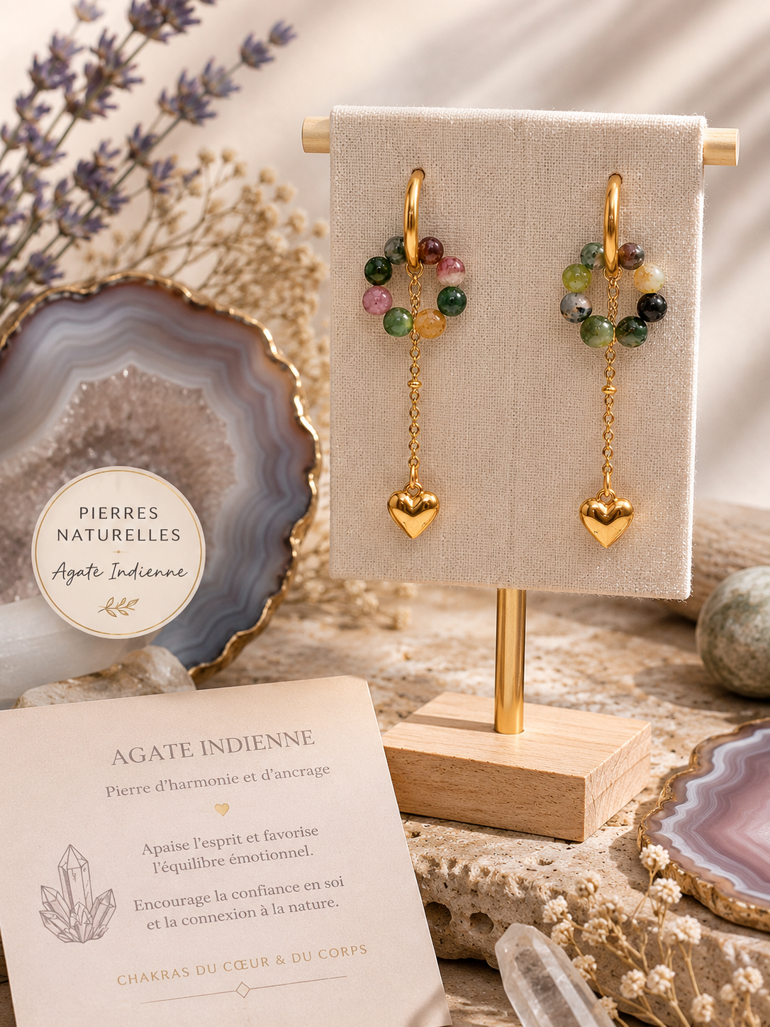 boucles d'oreilles en forme d'anneau doré, avec 8 petites perles d'agate indienne et un cœur pendant doré
